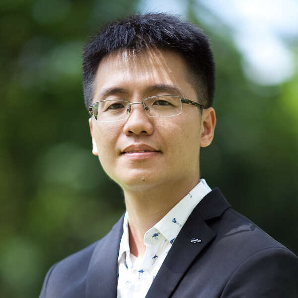 Photo of Bili Yang