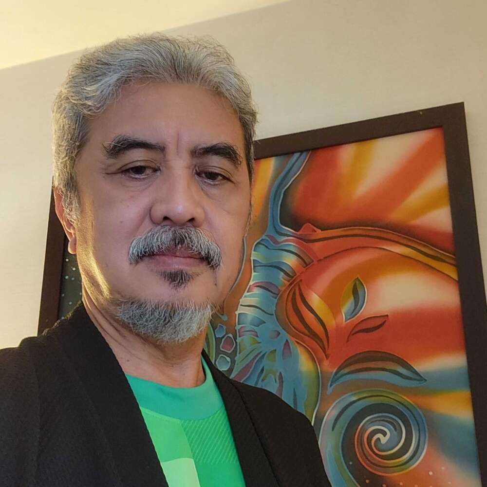 Photo of  Isa Kamari